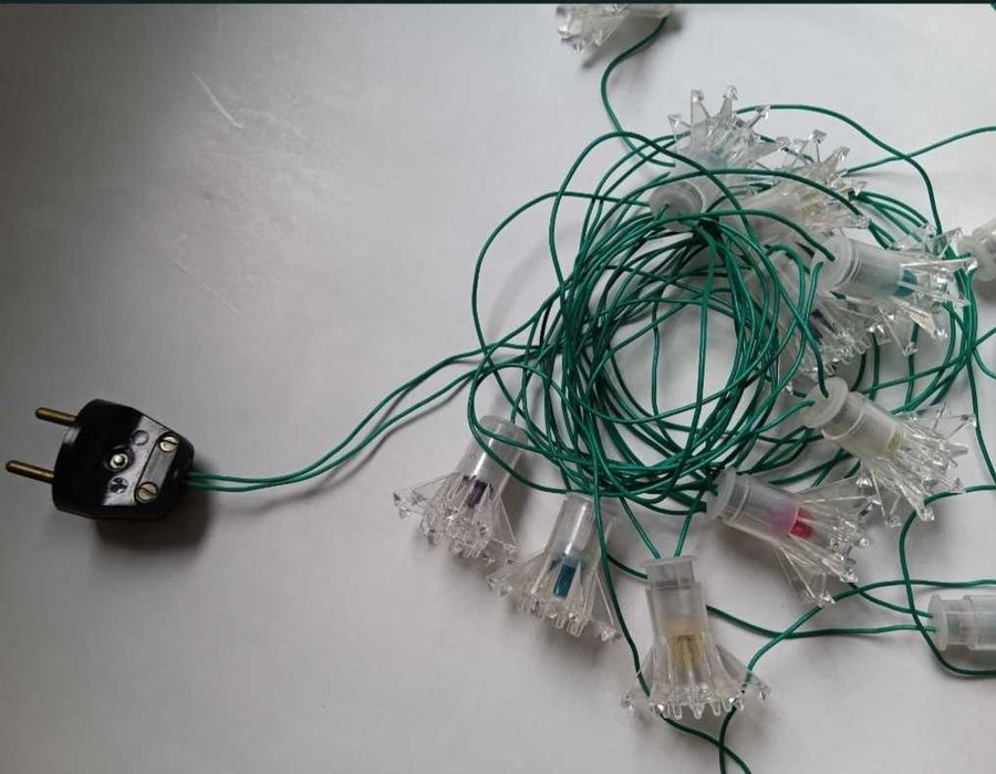 Instalatie veche pom de Crăciun, de iarna, perioada comunista RSR