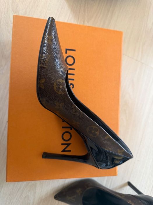 Louis Vuitton Нови! Оригинални обувки 39-40