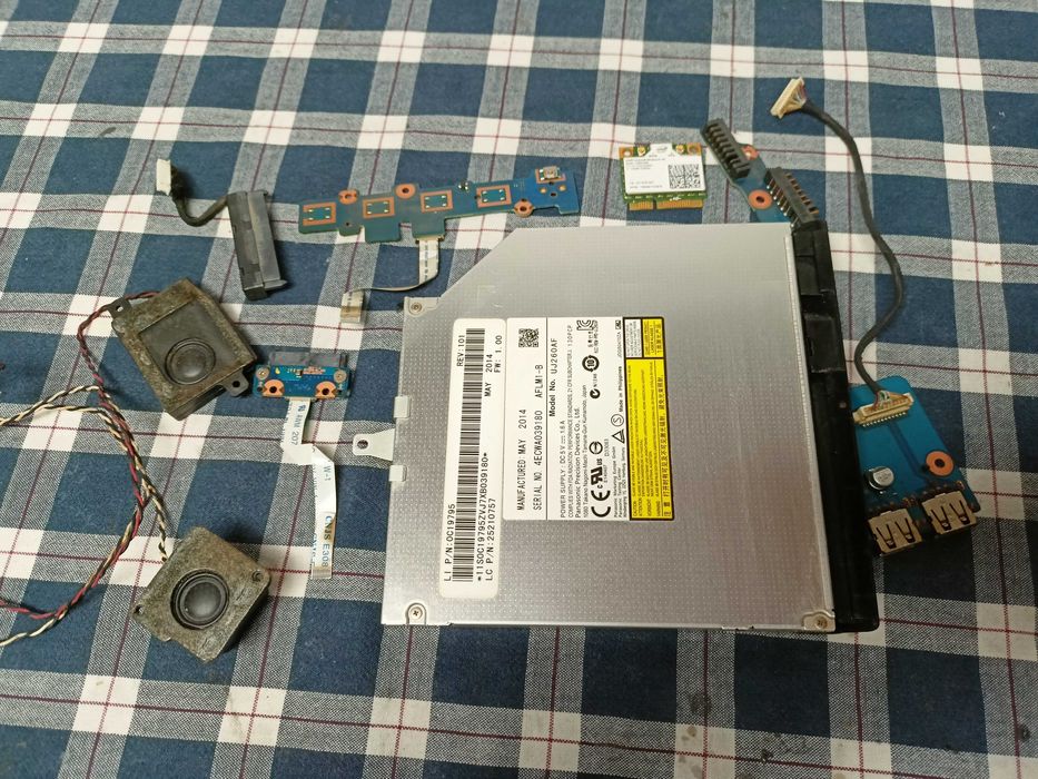 Elemente placa baza  Samsung RC530