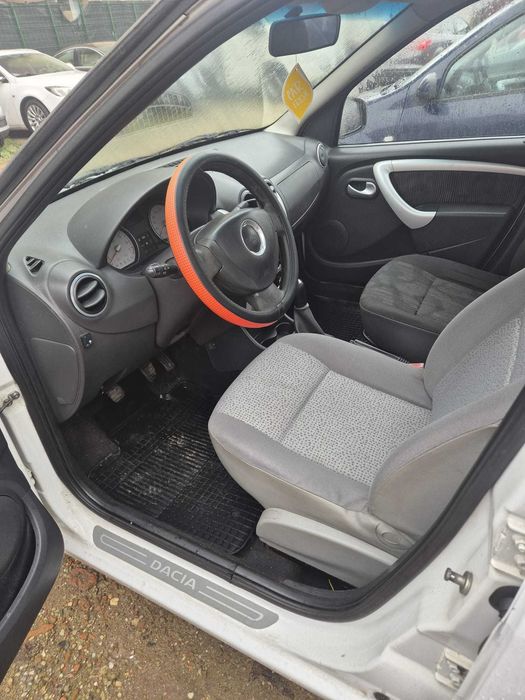 DACIA Logan 2010 — imagine 4