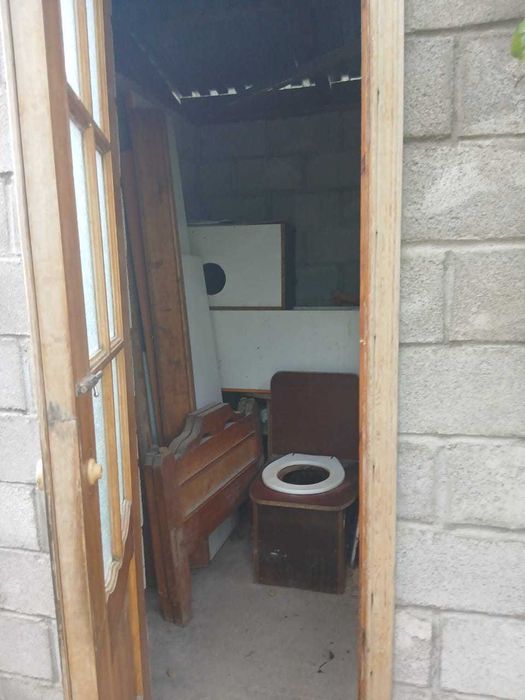 Продам участок с времянкой