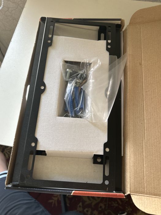 Кронтштейн на телевизор