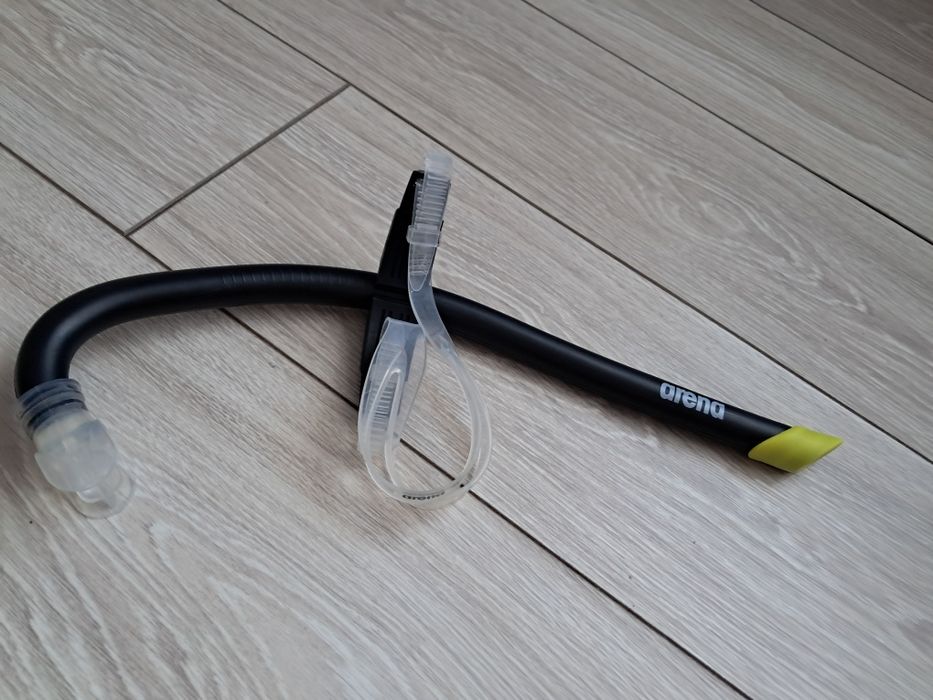 Трубка для плавания продам.