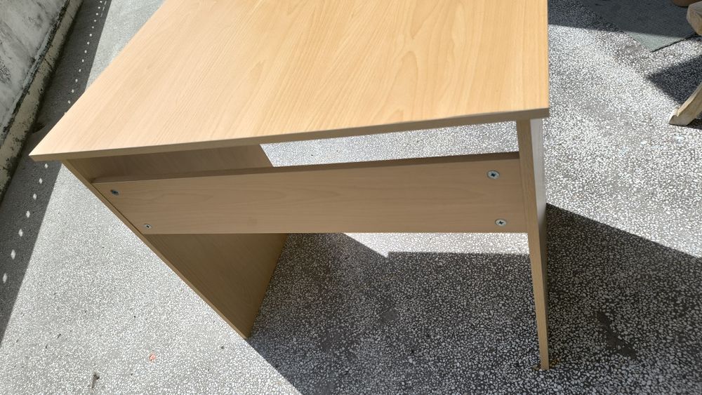 Обикновено бюро/маса