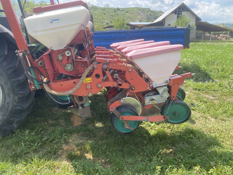 Semanatoare porumb kneverland