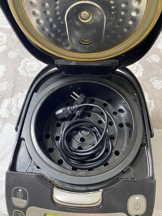 Мультиварка новая