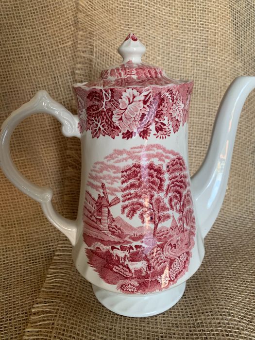 Стар порцелан немски и английски-чаши, чинии, купи, чайници и други