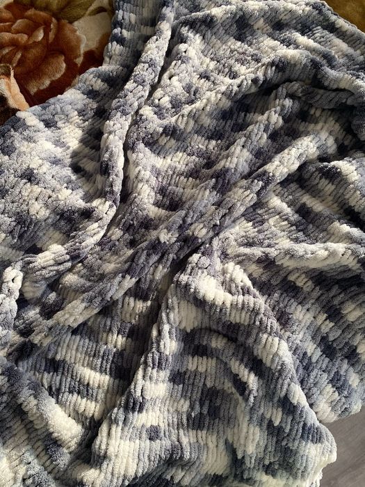 Плюшевое одеяло ручной работы