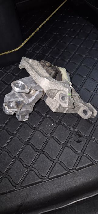 Suport motor dr - Peugeot 508 II, după 2018 - stare bună