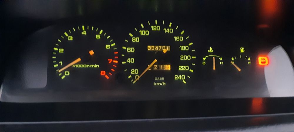 Продам мазду 626 кронус