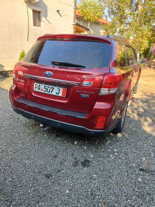 Vând Subaru Outback,An 2009,Motor 2.0 Diesel,Închidere central Faruri Xenon