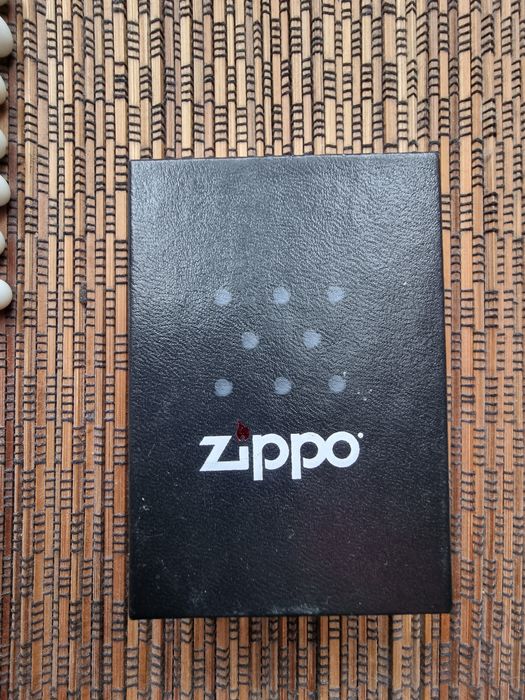 Zippo Ebony Nou In Cutie