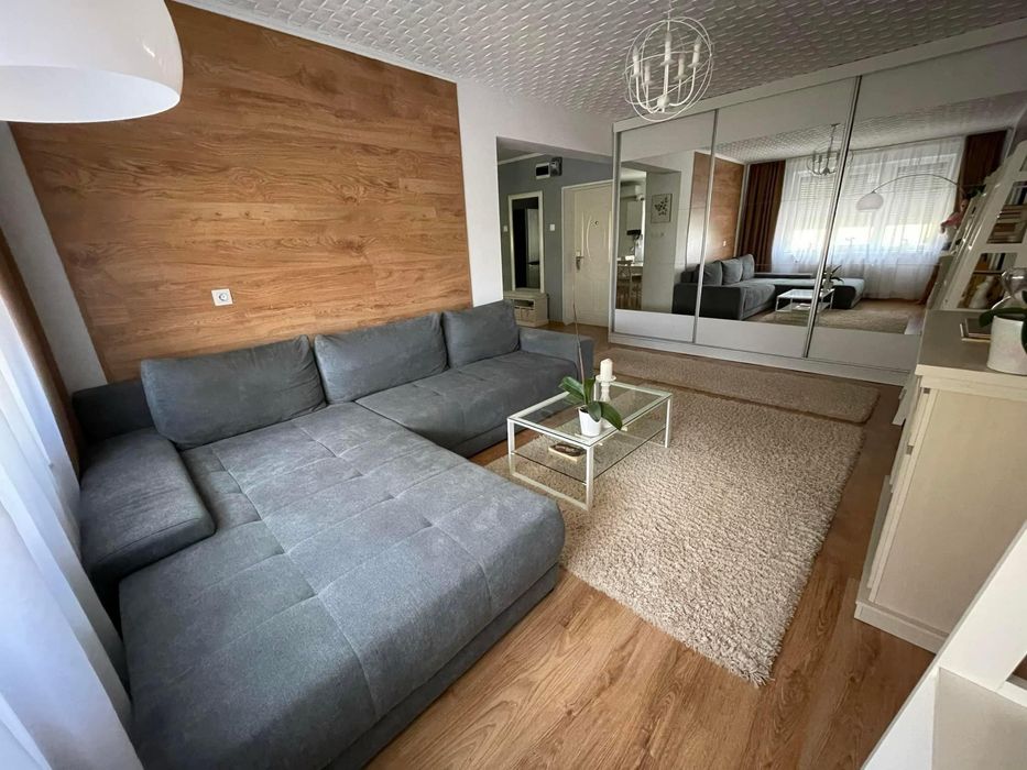 Vand apartament 2 camere