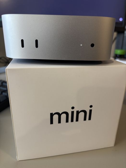 Mac MINI M4 16GB ram, 256GB stocare