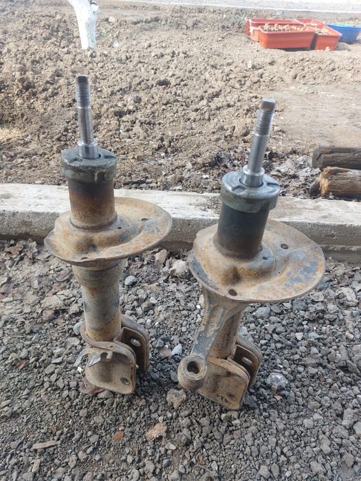 Продажа стоек от Лада Калины.