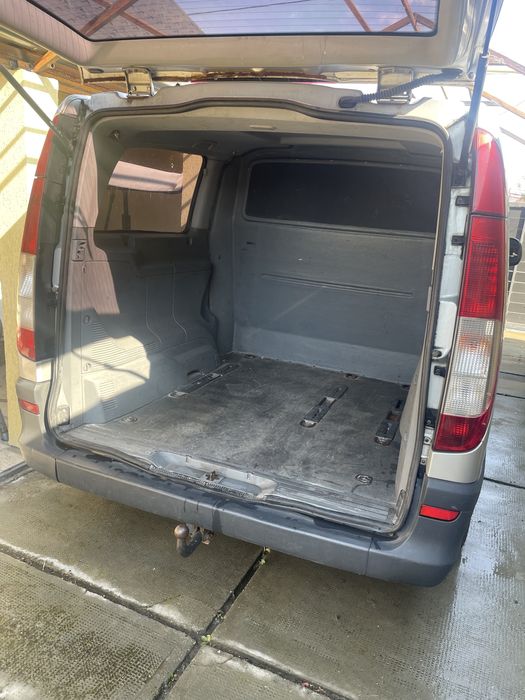 Mercedes  Benz Vito  111CDI
