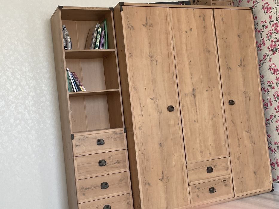 Шкаф книжная полка стол