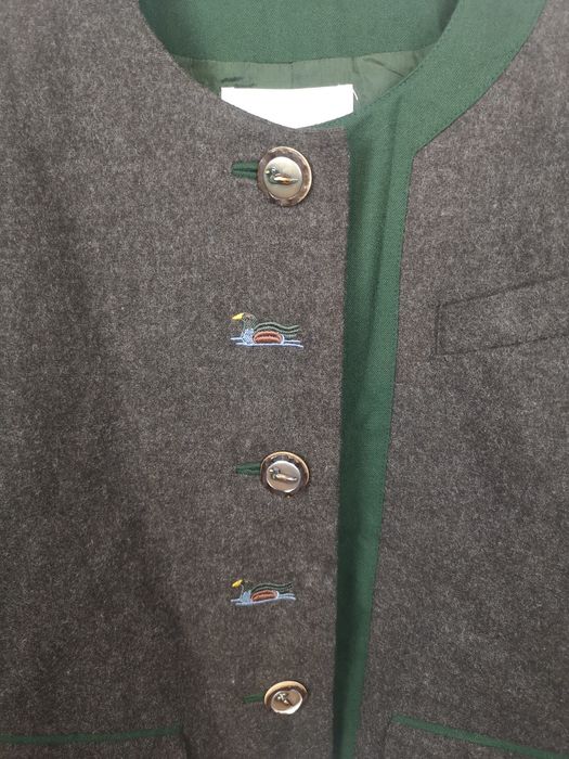 Дамско вълнено сако Sportalm