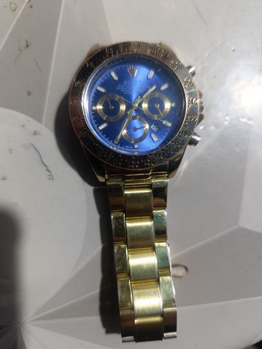 ROLEX соат сотилади состаянияси яхши кулга чиоойли туради