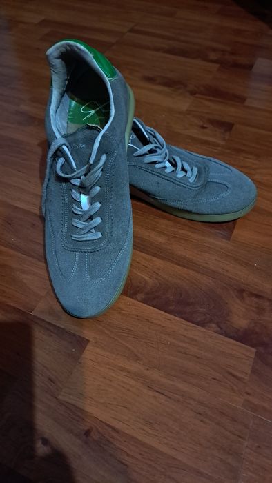 Adidasi eleganți din piele