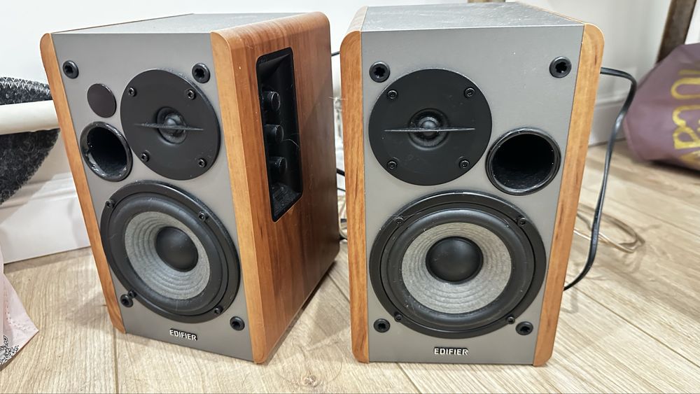 колонки edifier R1280DB