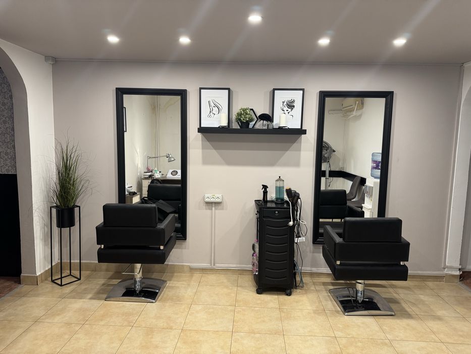 Inchiriez post de coafura in salon