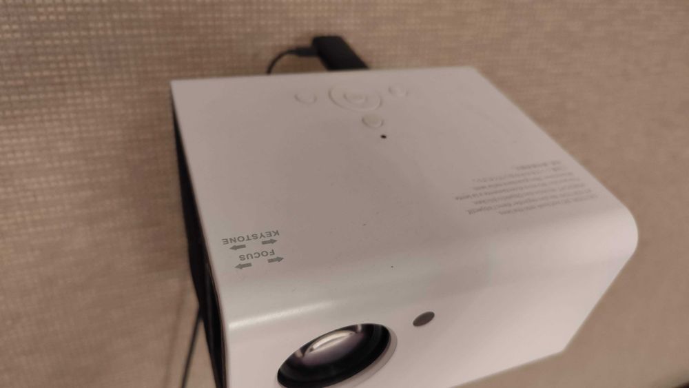 проектор Touyinger H5