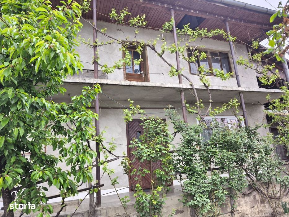 Casa cu etaj in Miercurea Nirajului