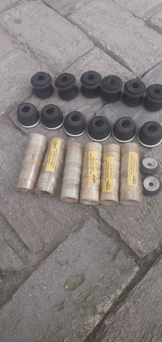 Сайлент блок для жигулей .Оригинал Балаково.Есть и другие запчасти ВАЗ