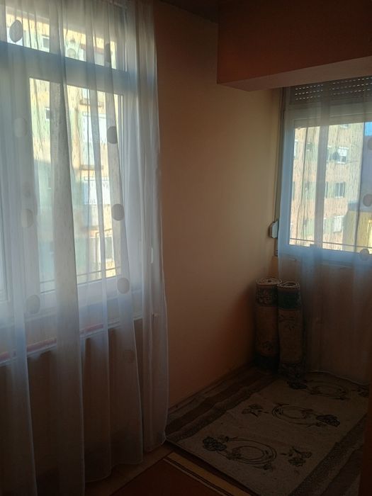 Vând apartament cu 2 camere
