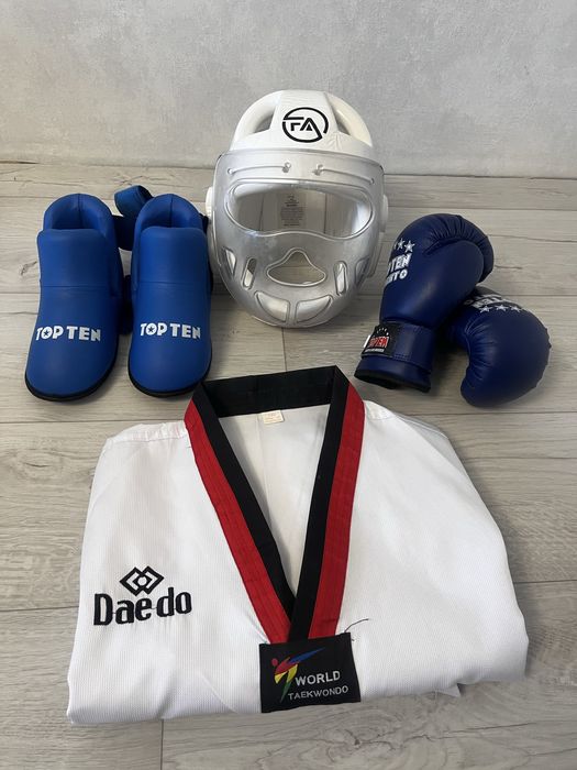 Продам Форму для тэквандо