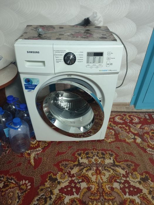 Продам стиральную машину