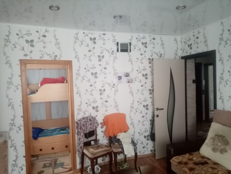 Продам 1.5 комнатную квартиру