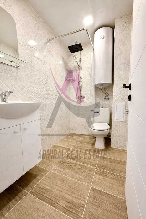 Чисто нов двустаен -Младост 1