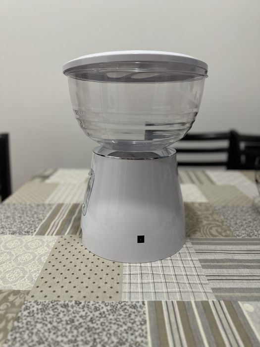 Електрическа хранилка за животни