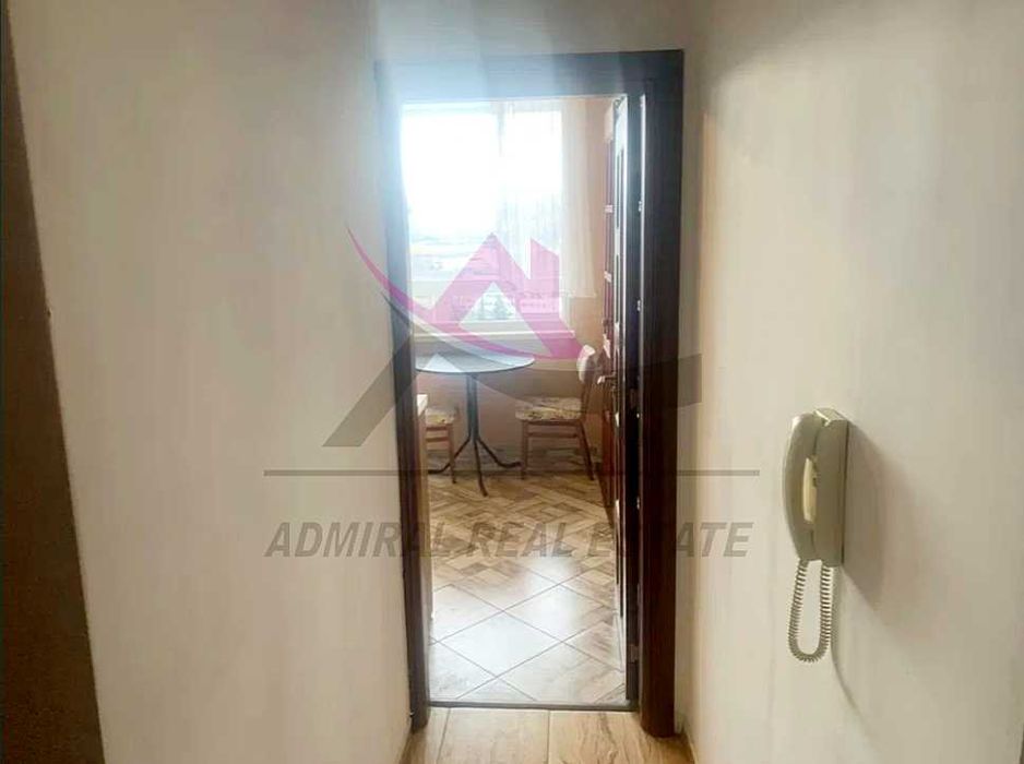 Дава се под наем Тристаен апартамент в Варна, Център - 68 кв.м за 435 € - Снимка #4