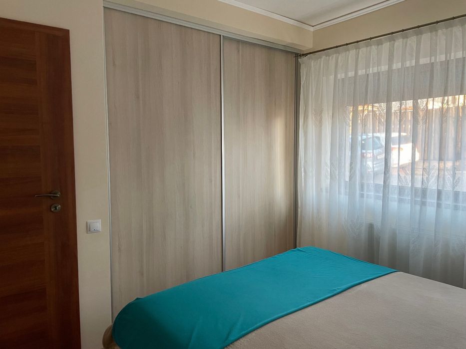 Inchiriez apartament 2 camere (56mp) cu parcare, cart. Dambul Rotund