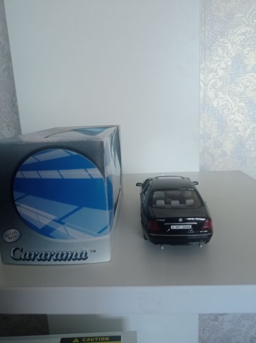 Модель Мерседес в масштабе 1 43.