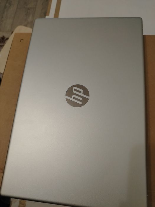 Продаю новый ноутбук hp