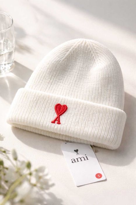 Căciulă AMI Paris – Calitate Premium, Mărime Universală, cu Eticheta