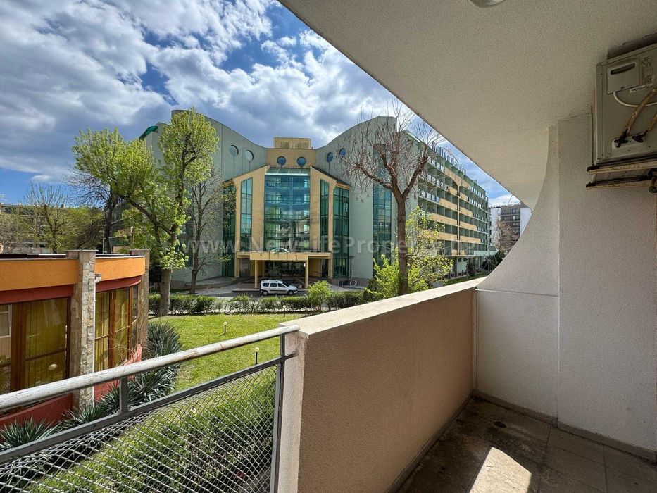 Продава се Хотел в к.к. Слънчев бряг - 1345 кв.м за 1004 €/кв.м - Снимка #11