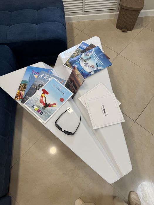 Стол самолет. Кофейный столик