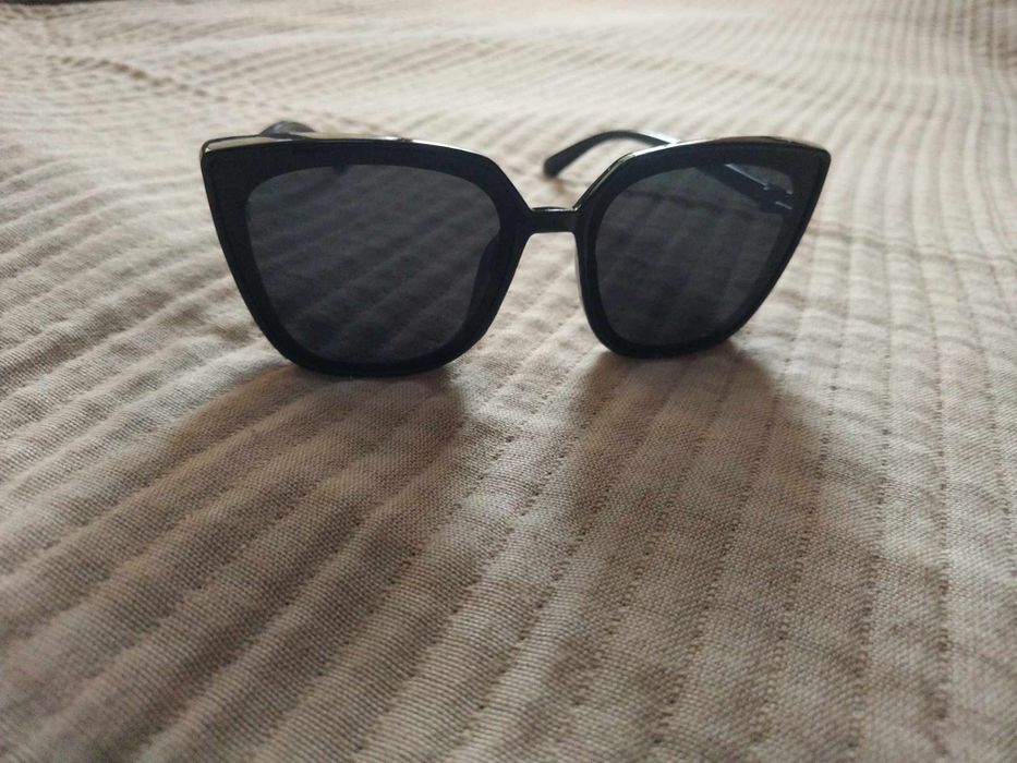 Модни слънчеви очила