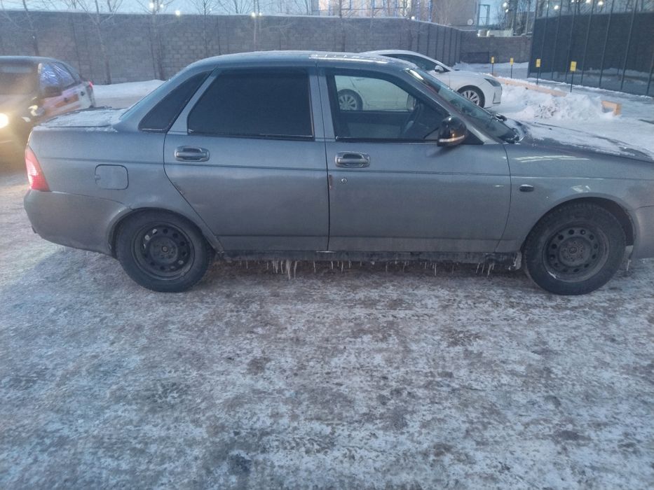 Продам приору на ходу!