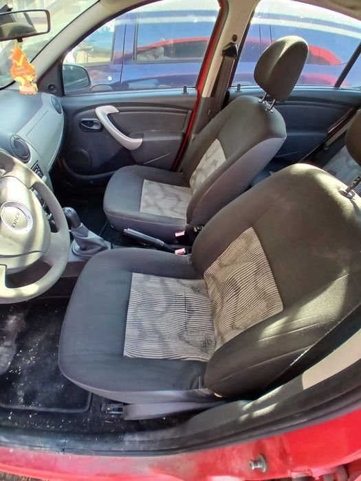 Dacia Sandero an 2009 recent adusa