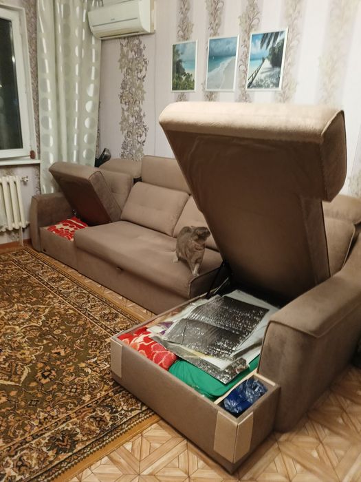 Продам большой диван