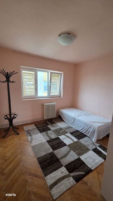 Apartament 4 camere de vanzare – Micro 15