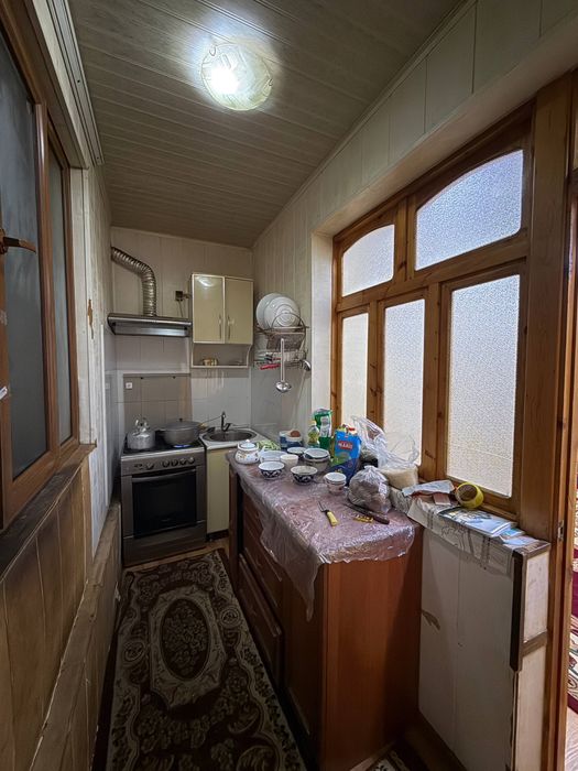 Bollarga kvartira bor .Chilonzorda.Andalusni orqa tomonida.2 xonali