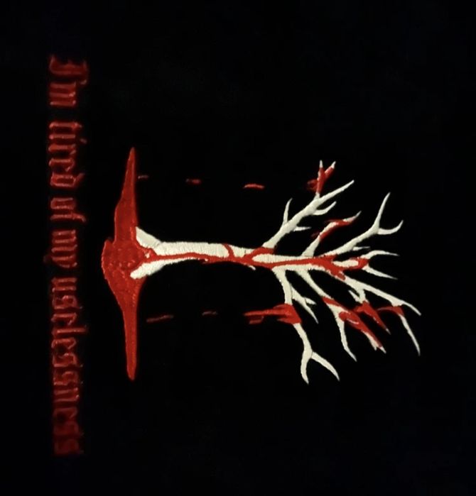 Продам лонгслив tired