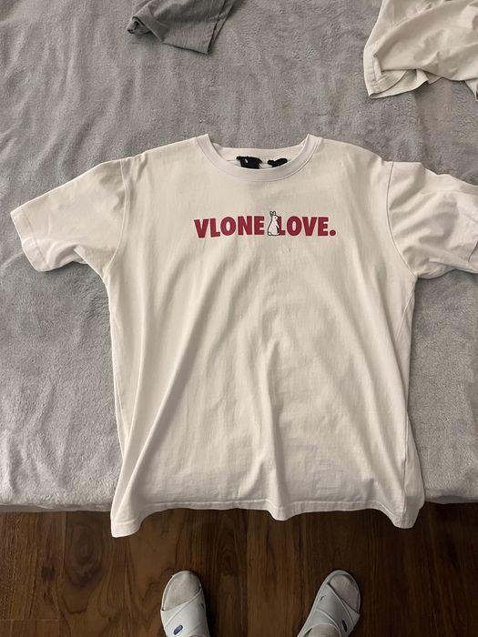 Тениски Travis Scott, V-Lone, Amiri и Nike